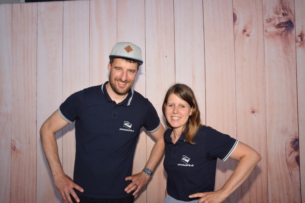 AI-Beispielbild im Real-Life Photo Booth Stil